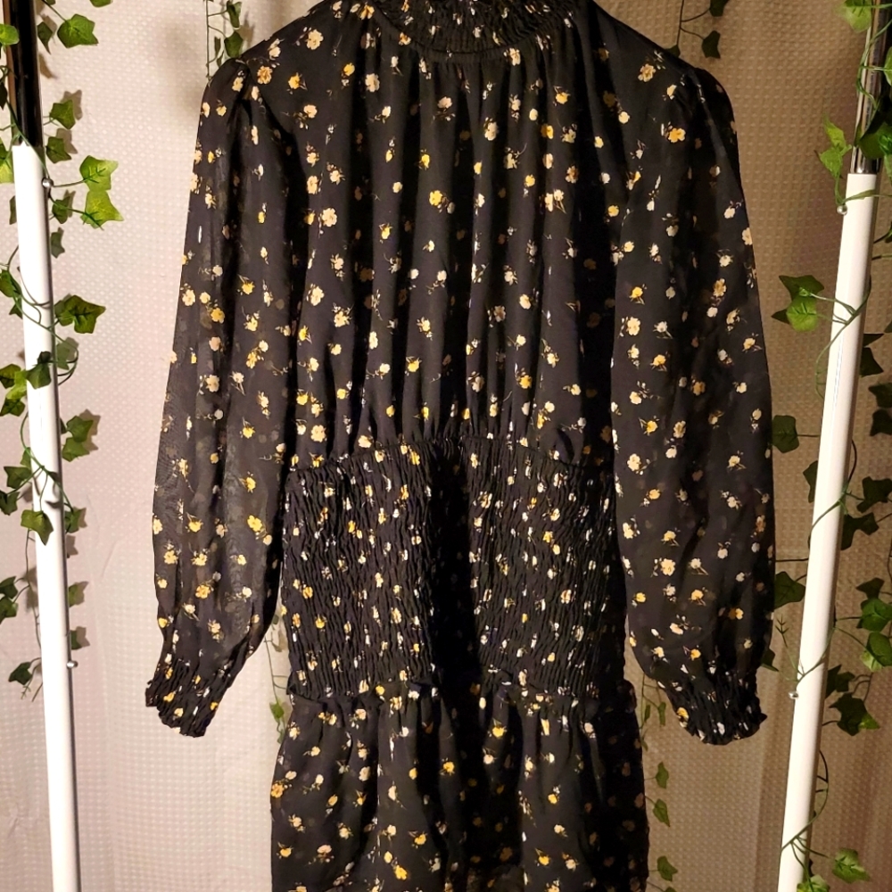 Floral fitted baby-doll dress (L)